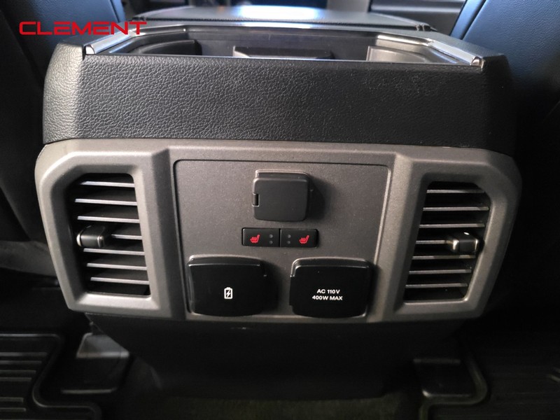 Ford F-150 Vehicle Full-screen Gallery Image 34