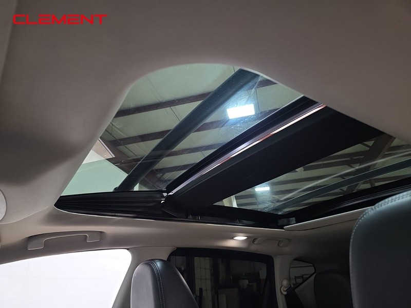 Nissan Murano Vehicle Image 23