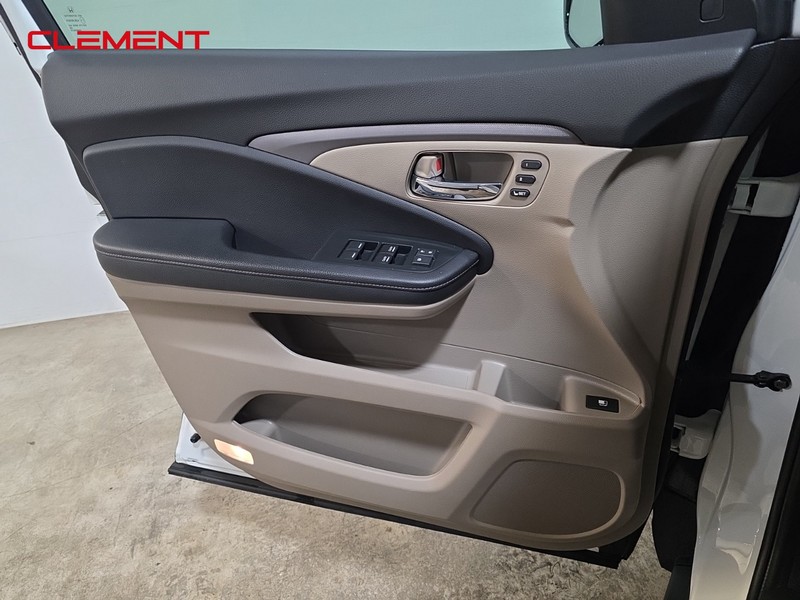 Honda Ridgeline Vehicle Image 26