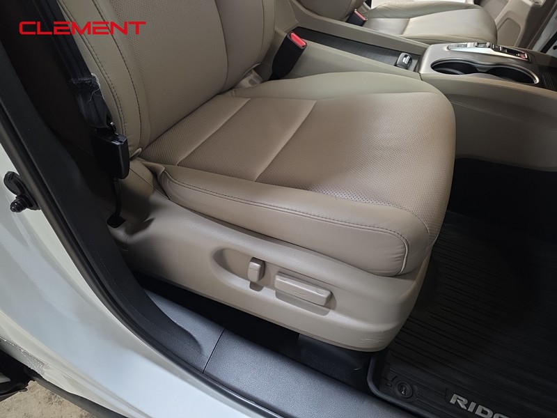 Honda Ridgeline Vehicle Image 32