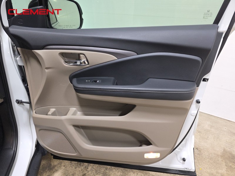 Honda Ridgeline Vehicle Image 34