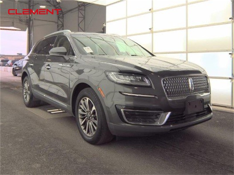 Lincoln Nautilus Vehicle Full-screen Gallery Image 2