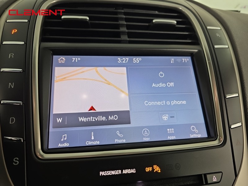 Lincoln Nautilus Vehicle Full-screen Gallery Image 14