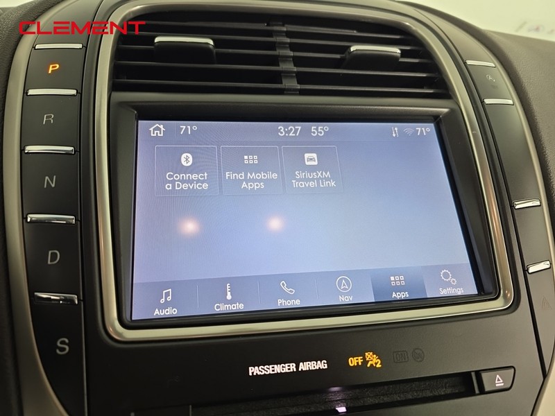 Lincoln Nautilus Vehicle Full-screen Gallery Image 15