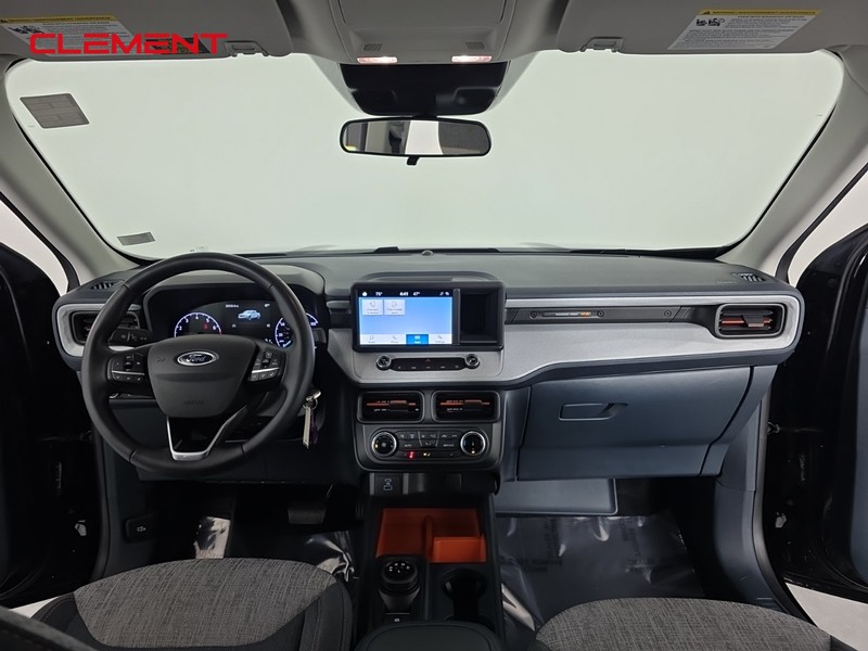 Ford Maverick Vehicle Image 10