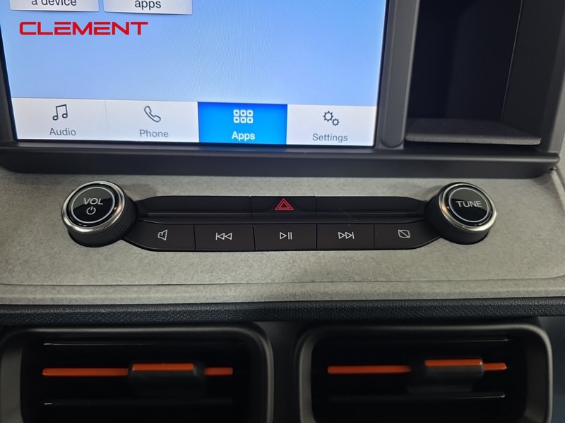 Ford Maverick Vehicle Image 20