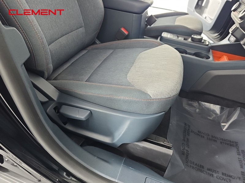 Ford Maverick Vehicle Image 31