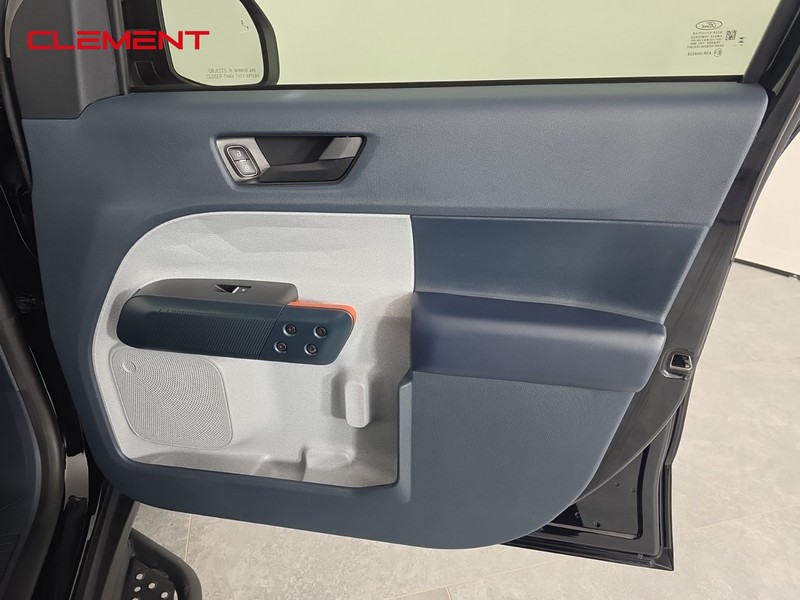 Ford Maverick Vehicle Image 33