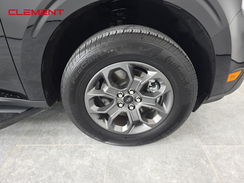 Ford Maverick Vehicle Image 34