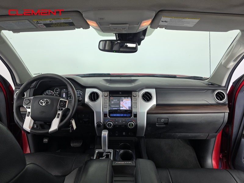 Toyota Tundra 4WD Vehicle Full-screen Gallery Image 10