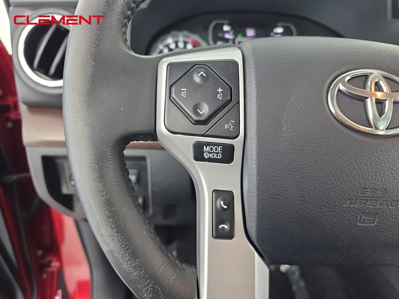 Toyota Tundra 4WD Vehicle Full-screen Gallery Image 13