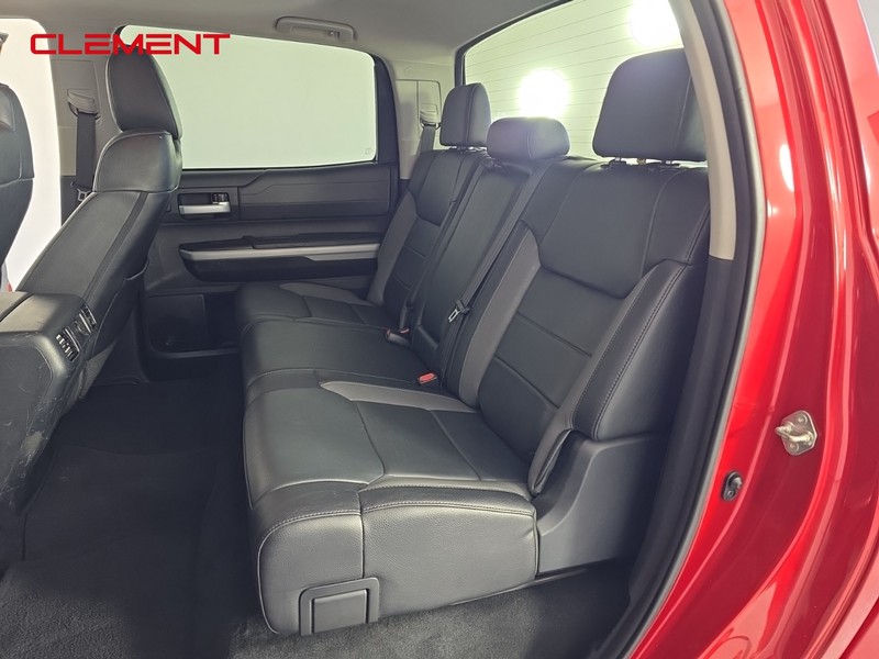 Toyota Tundra 4WD Vehicle Full-screen Gallery Image 27