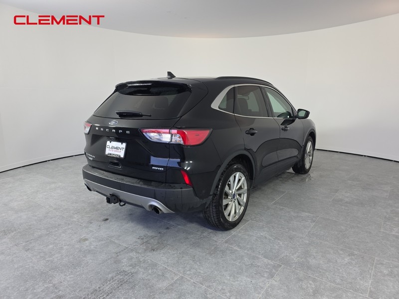 Ford Escape Vehicle Full-screen Gallery Image 6