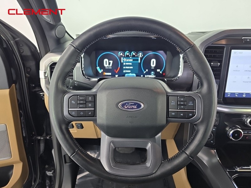 Ford F-150 Vehicle Full-screen Gallery Image 13