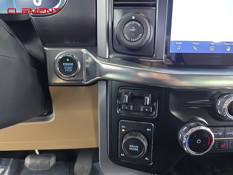 Ford F-150 Vehicle Full-screen Gallery Image 20