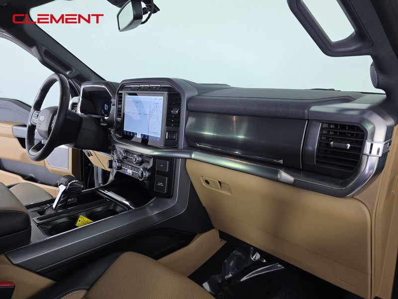 Ford F-150 Vehicle Full-screen Gallery Image 32