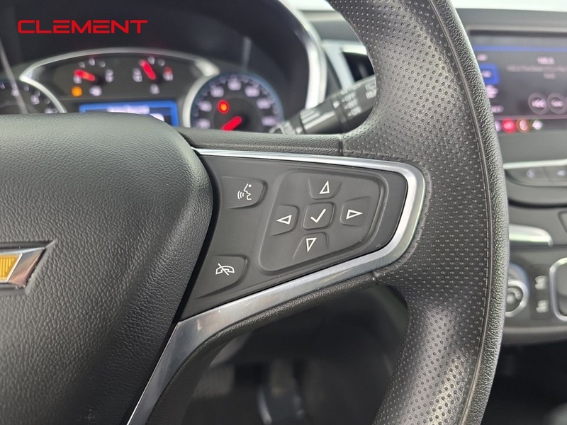 Chevrolet Equinox Vehicle Full-screen Gallery Image 14