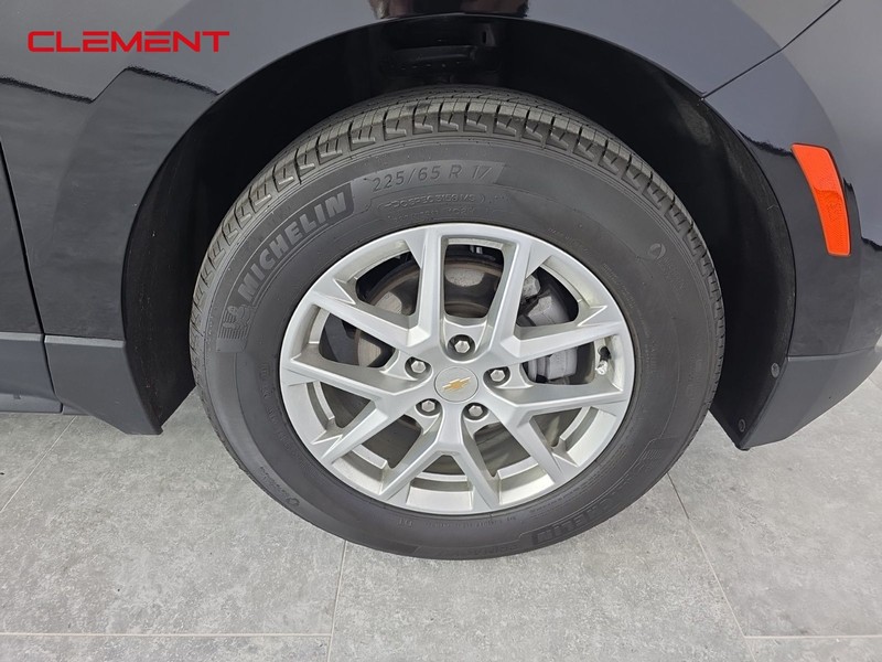 Chevrolet Equinox Vehicle Full-screen Gallery Image 28