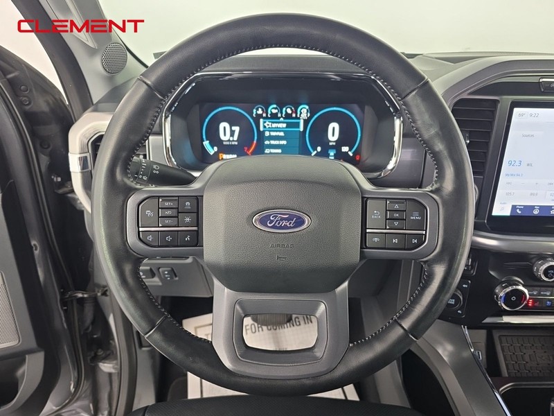 Ford F-150 Vehicle Full-screen Gallery Image 13