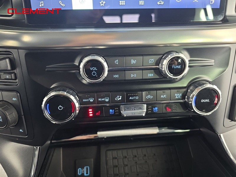 Ford F-150 Vehicle Full-screen Gallery Image 21