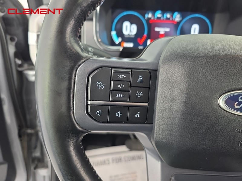 Ford F-150 Vehicle Full-screen Gallery Image 13