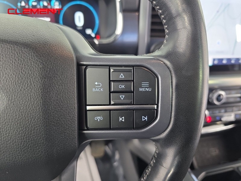 Ford F-150 Vehicle Full-screen Gallery Image 14