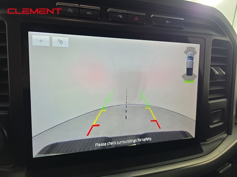 Ford F-150 Vehicle Full-screen Gallery Image 18