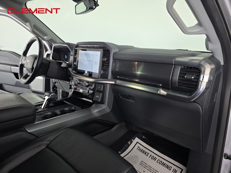 Ford F-150 Vehicle Full-screen Gallery Image 30