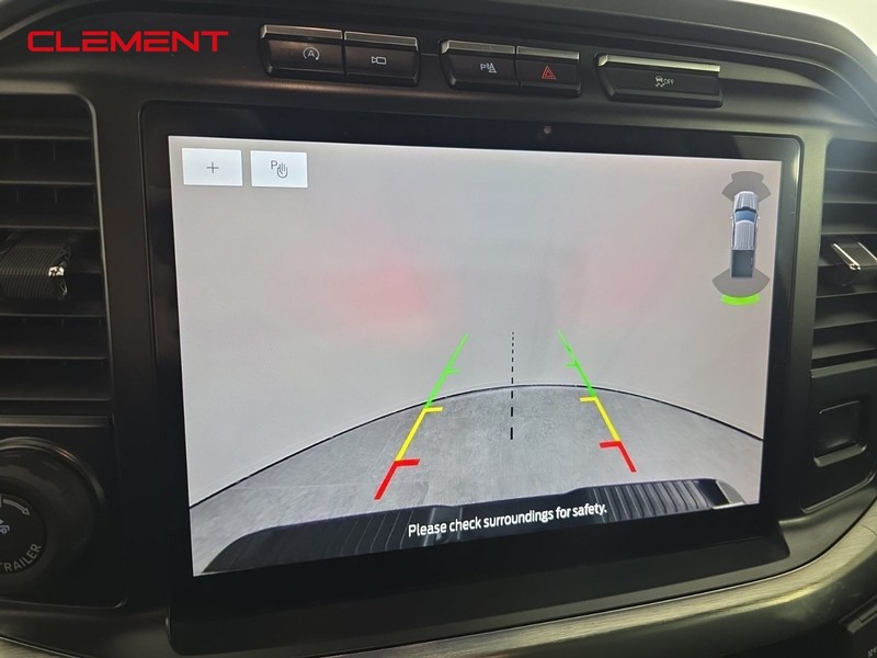 Ford F-150 Vehicle Full-screen Gallery Image 17