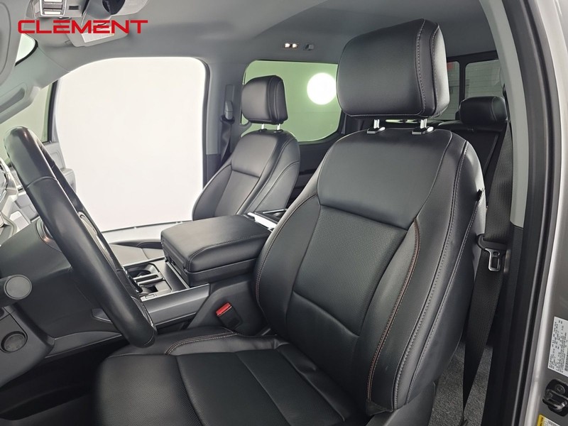 Ford F-150 Vehicle Full-screen Gallery Image 28