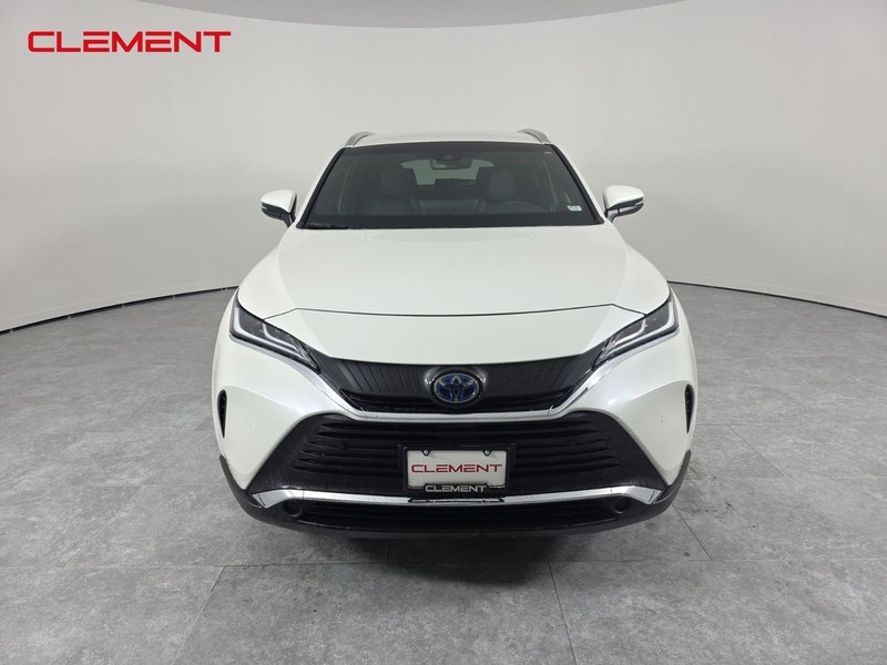 Toyota Venza Vehicle Full-screen Gallery Image 2