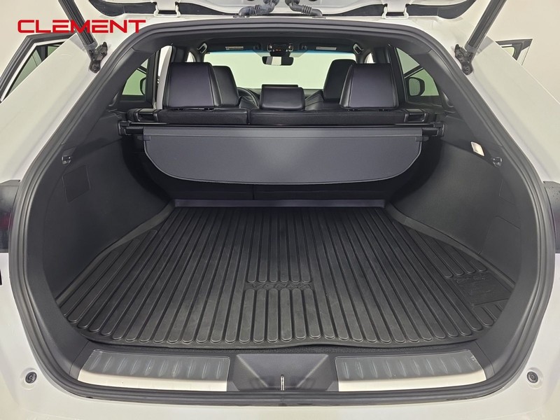 Toyota Venza Vehicle Full-screen Gallery Image 9