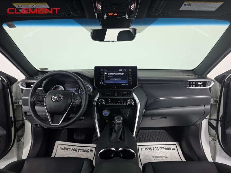 Toyota Venza Vehicle Full-screen Gallery Image 10