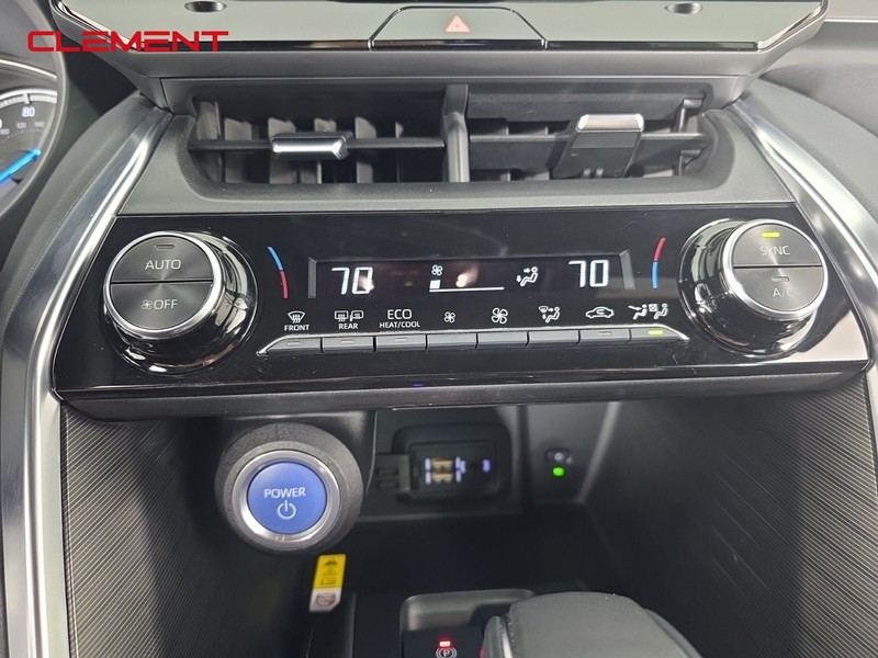 Toyota Venza Vehicle Full-screen Gallery Image 19