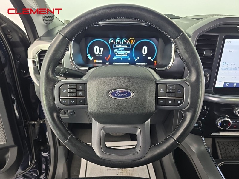 Ford F-150 Vehicle Full-screen Gallery Image 12