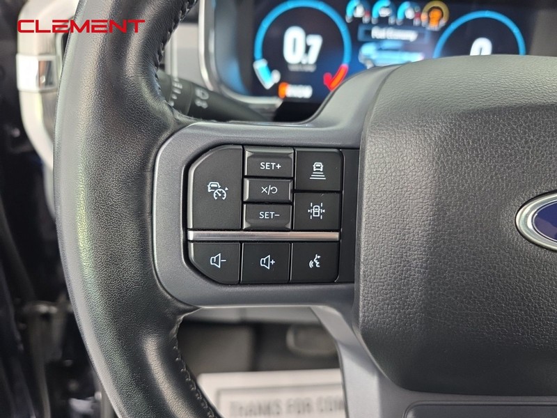 Ford F-150 Vehicle Full-screen Gallery Image 13