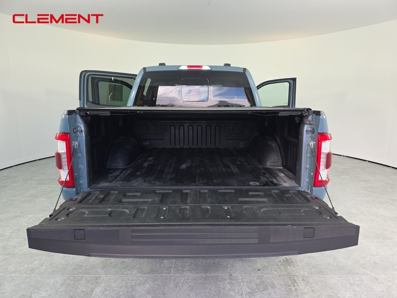 Ford F-150 Vehicle Full-screen Gallery Image 10