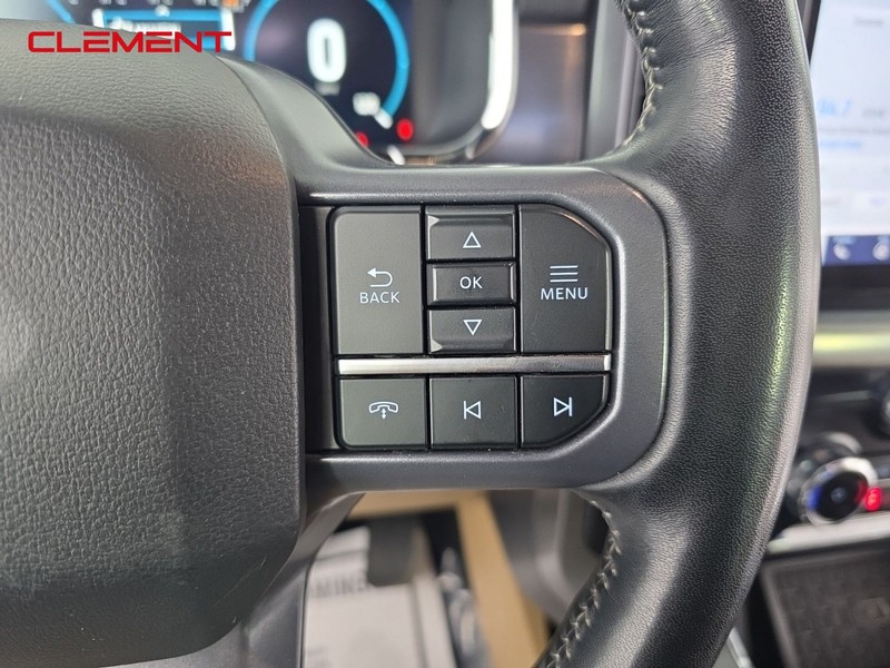 Ford F-150 Vehicle Full-screen Gallery Image 15