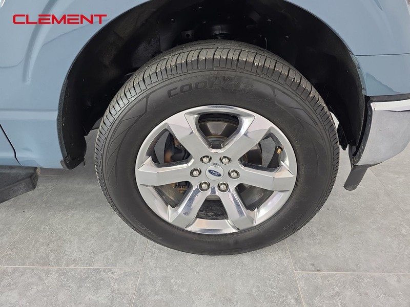 Ford F-150 Vehicle Full-screen Gallery Image 33