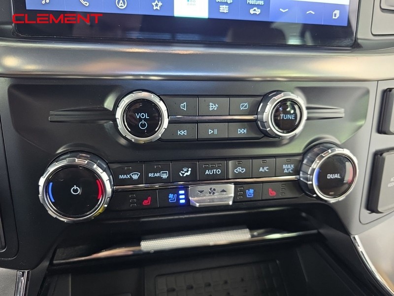 Ford F-150 Vehicle Full-screen Gallery Image 21