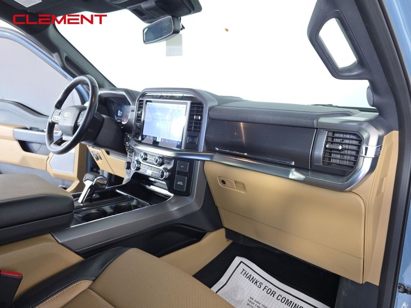 Ford F-150 Vehicle Full-screen Gallery Image 32