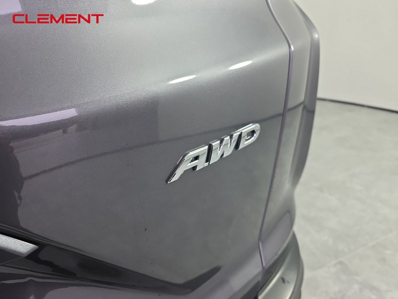 Honda CR-V Vehicle Full-screen Gallery Image 9