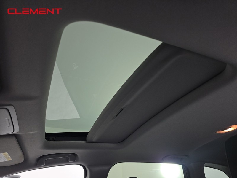 Honda CR-V Vehicle Full-screen Gallery Image 22