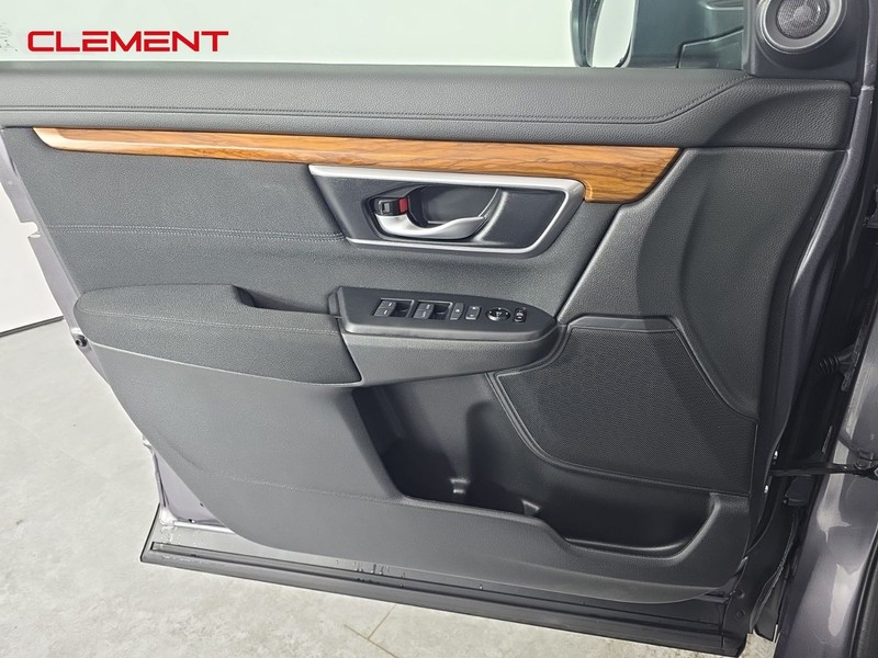 Honda CR-V Vehicle Full-screen Gallery Image 24