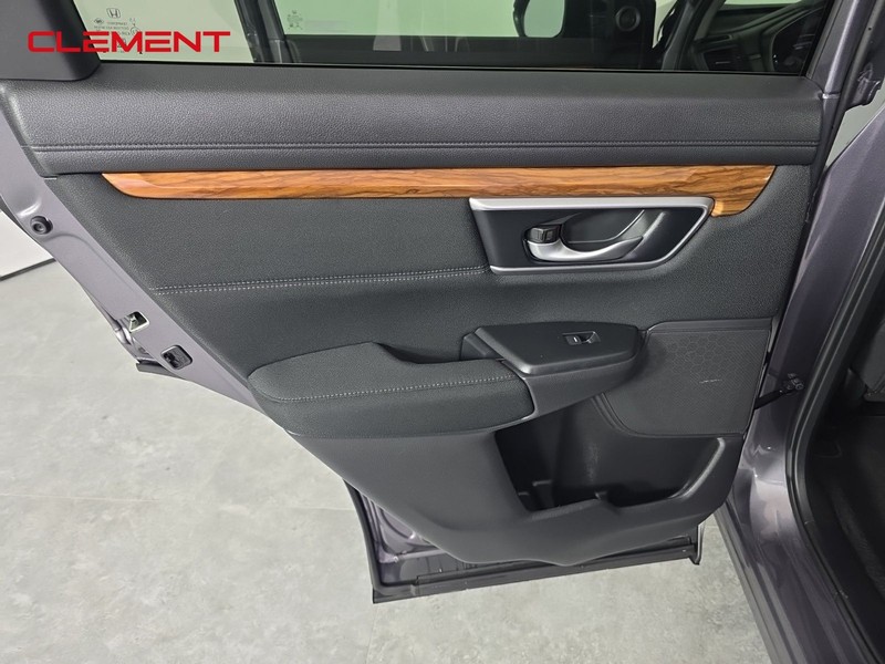 Honda CR-V Vehicle Full-screen Gallery Image 27