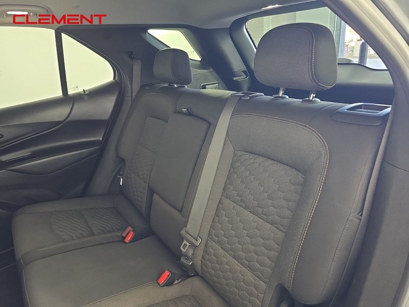 Chevrolet Equinox Vehicle Full-screen Gallery Image 28