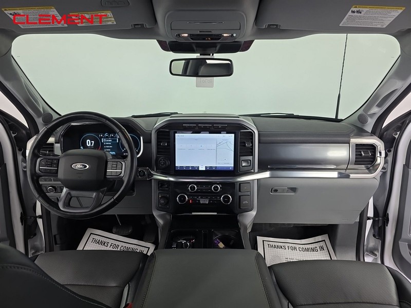 Ford F-150 Vehicle Full-screen Gallery Image 11