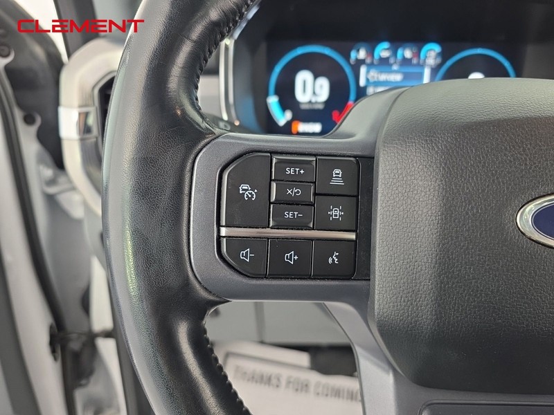 Ford F-150 Vehicle Full-screen Gallery Image 14