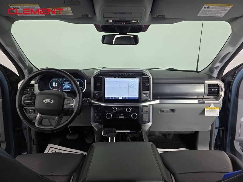 Ford F-150 Vehicle Full-screen Gallery Image 11