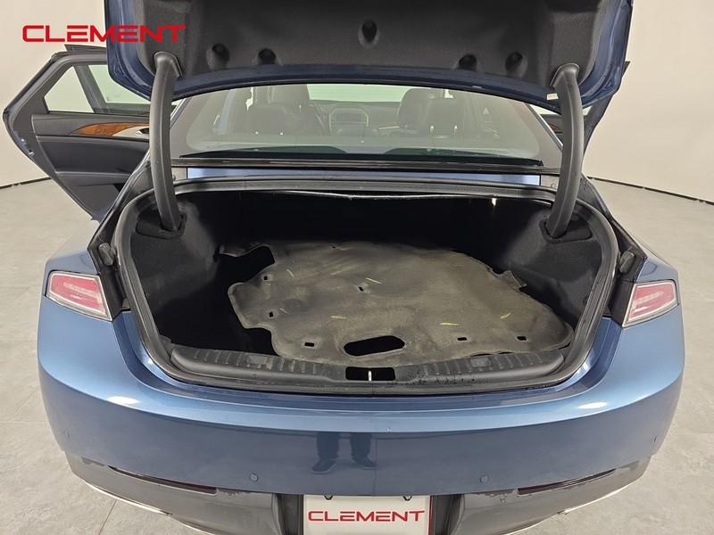 Lincoln MKZ Vehicle Full-screen Gallery Image 10